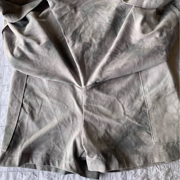 NWT Victoria's Secret PINK Active White and Gray Small Cotton High Waist V Skort - Picture 8 of 14